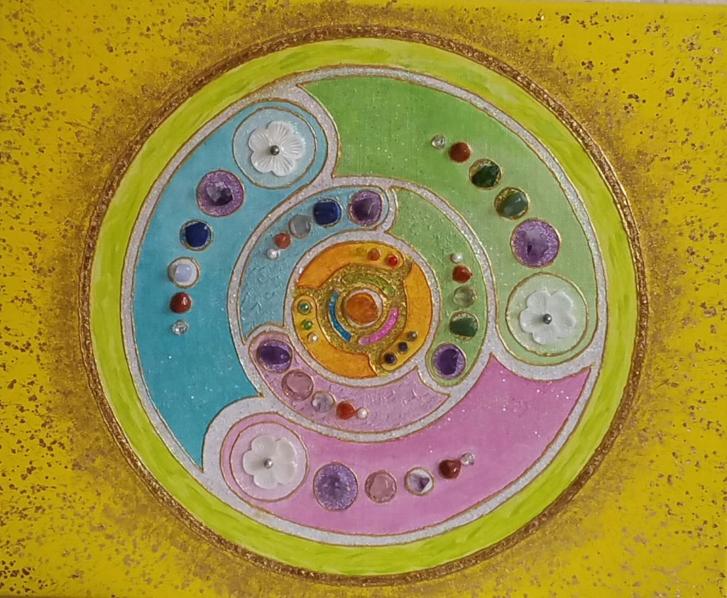 Tableau n°7 - Crop Circle jaune - Avec des cristaux naturels - Par l'artiste Maria Adelfa Guillen